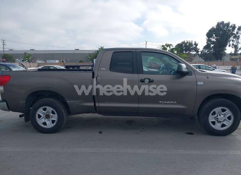 Photo 13 of 2007 Toyota Tundra SR5 4.7L V8 (VIN 5TFRT54137X007329)