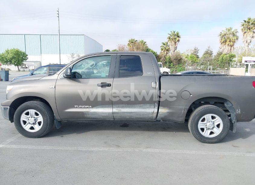 Photo 14 of 2007 Toyota Tundra SR5 4.7L V8 (VIN 5TFRT54137X007329)