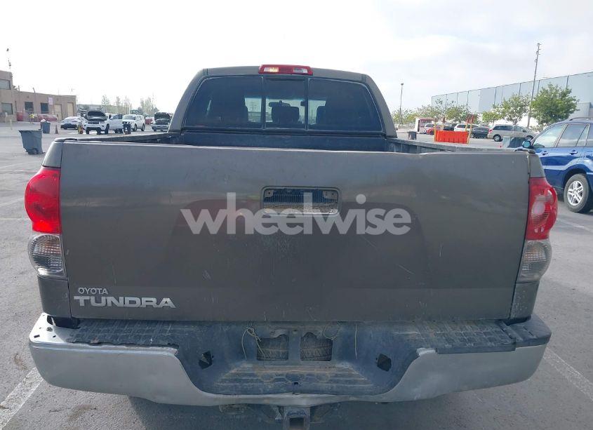 Photo 16 of 2007 Toyota Tundra SR5 4.7L V8 (VIN 5TFRT54137X007329)