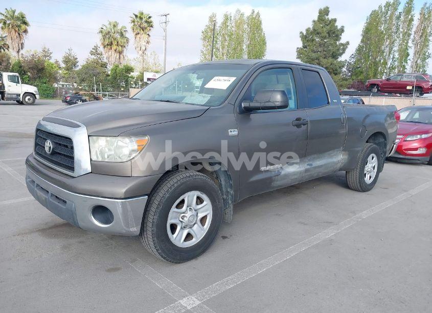 Photo 2 of 2007 Toyota Tundra SR5 4.7L V8 (VIN 5TFRT54137X007329)