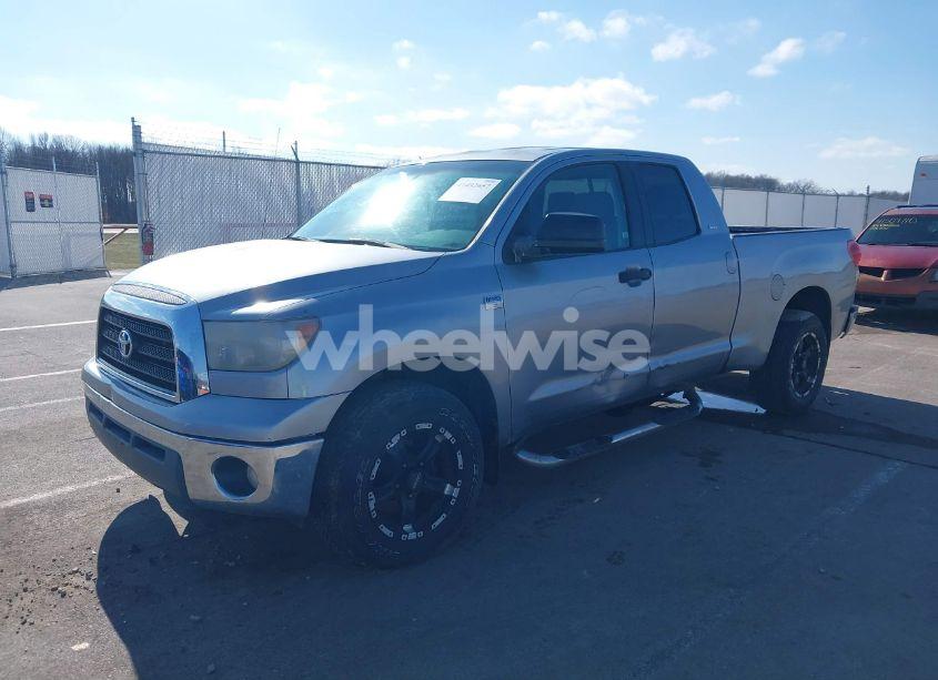 Photo 2 of 2007 Toyota Tundra SR5 4.7L V8 (VIN 5TFRT54137X014412)