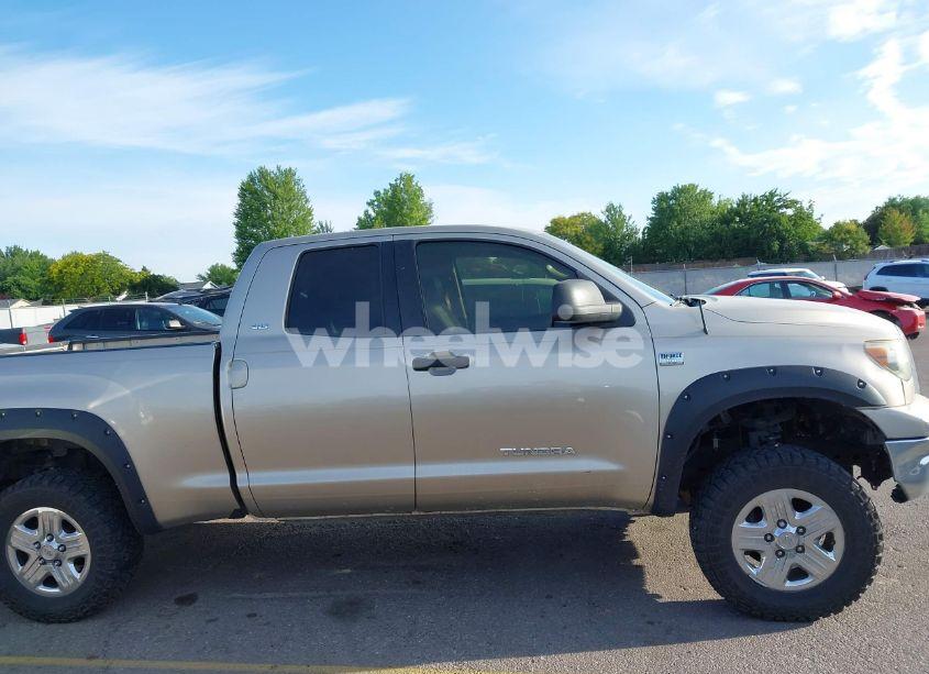 Photo 13 of 2007 Toyota Tundra SR5 4.7L V8 (VIN 5TFRT54177X013618)