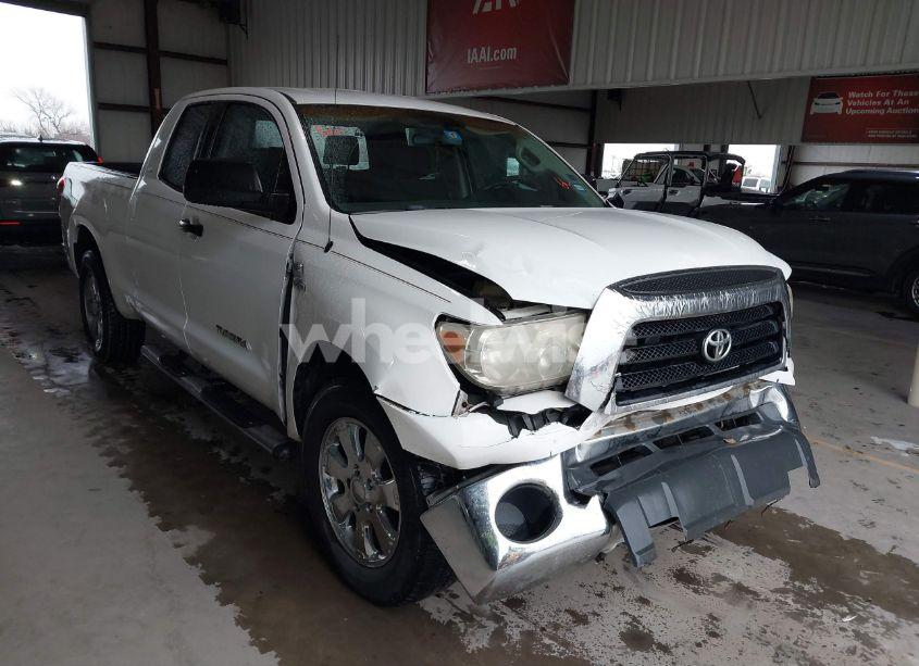 2007 Toyota Tundra SR5 4.7L V8 (VIN 5TFRT54197X015709) main photo