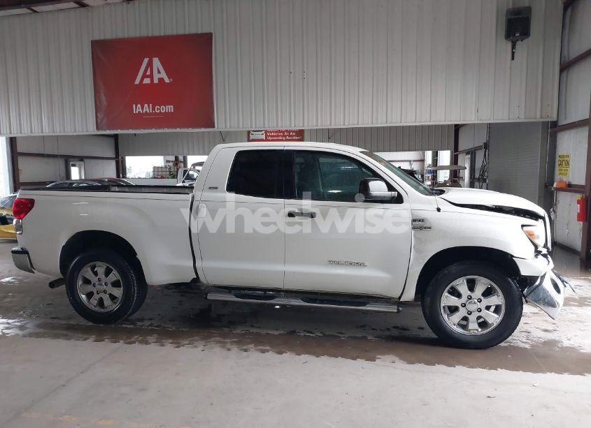Photo 13 of 2007 Toyota Tundra SR5 4.7L V8 (VIN 5TFRT54197X015709)