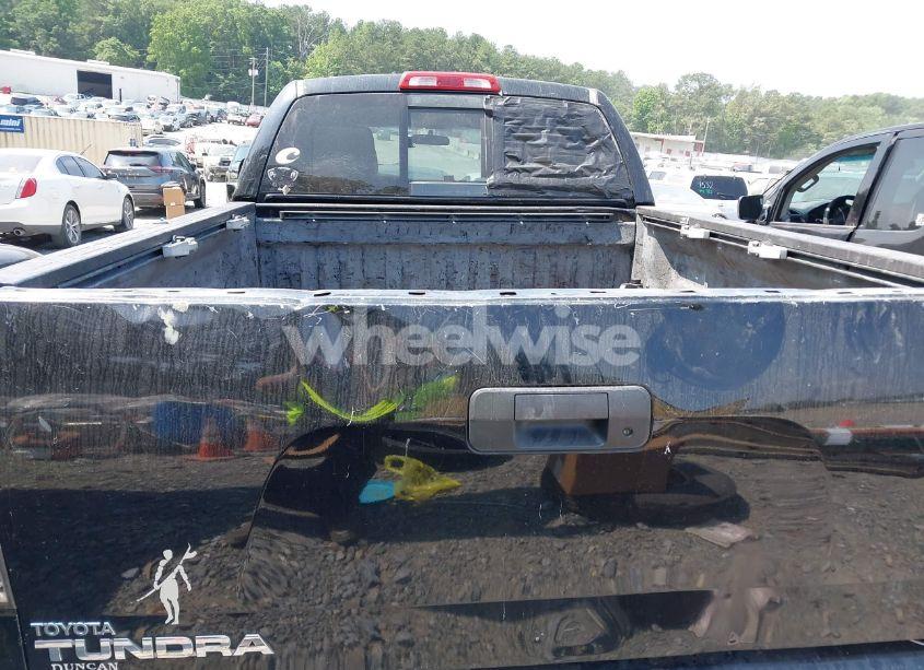 Photo 19 of 2007 Toyota Tundra SR5 4.7L V8 (VIN 5TFRT541X7X003259)
