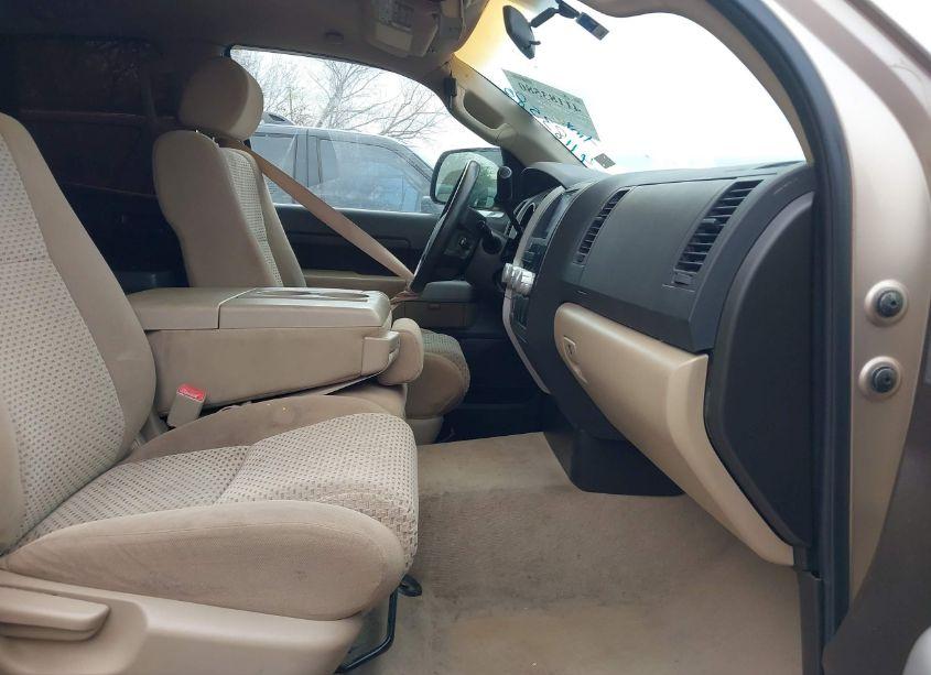 Photo 5 of 2007 Toyota Tundra SR5 4.7L V8 (VIN 5TFRT541X7X006307)