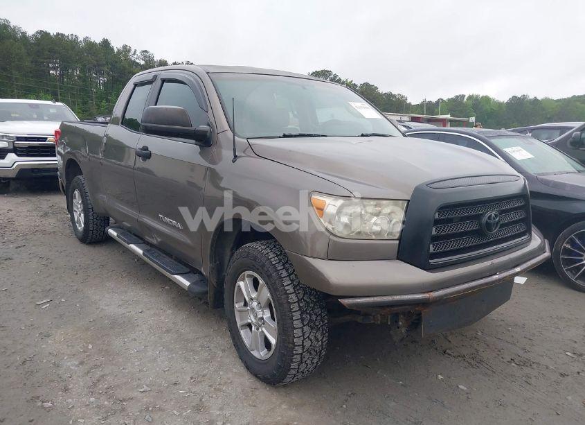 2008 Toyota Tundra BASE V6 (VIN 5TFRU54118X009420) main photo