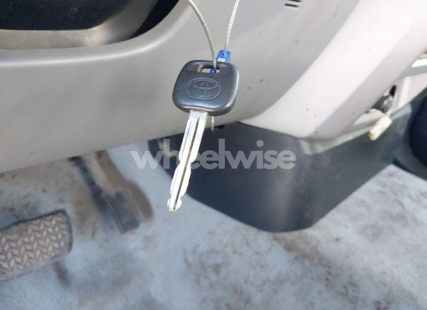 Photo 11 of 2008 Toyota Tundra BASE V6 (VIN 5TFRU541X8X010954)