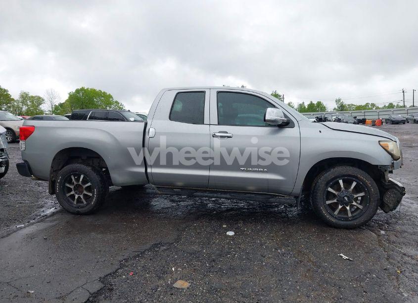 Photo 13 of 2010 Toyota Tundra GRADE V6 (VIN 5TFRU5F12AX022731)