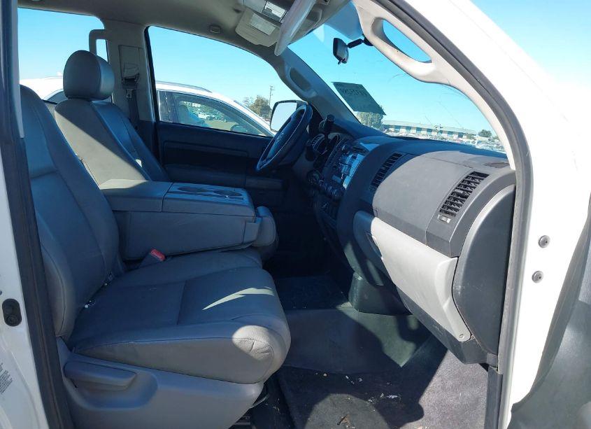 Photo 5 of 2012 Toyota Tundra GRADE V6 (VIN 5TFRU5F15CX026694)