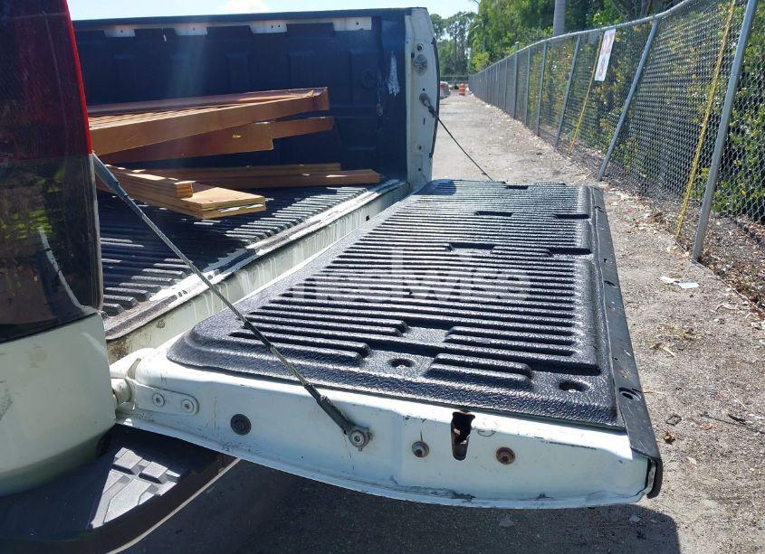 Photo 18 of 2013 Toyota Tundra GRADE V6 (VIN 5TFRU5F15DX030195)