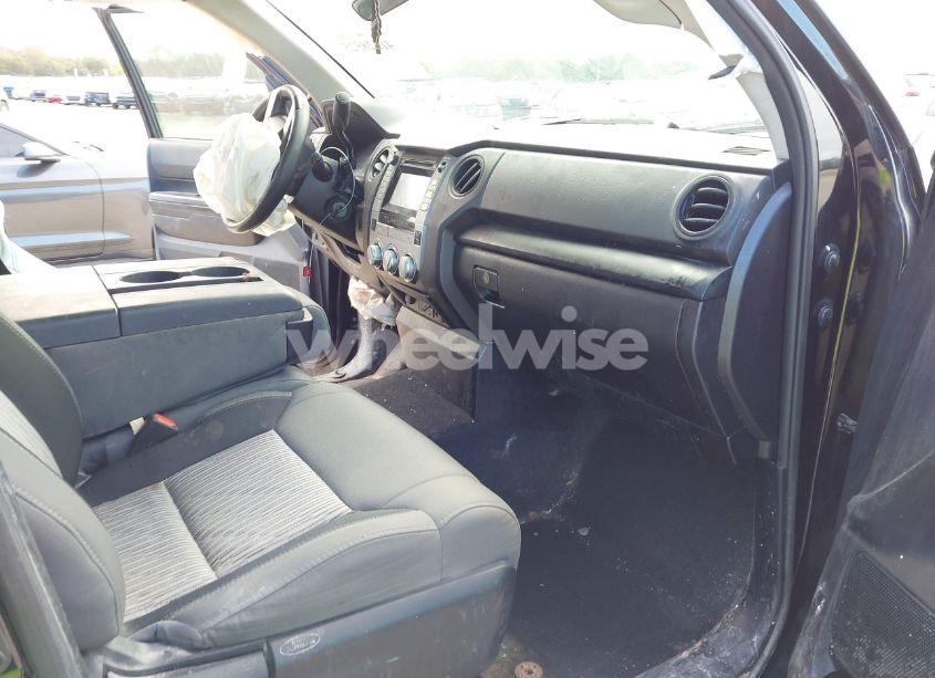 Photo 5 of 2014 Toyota Tundra SR V6 (VIN 5TFRU5F16EX033172)