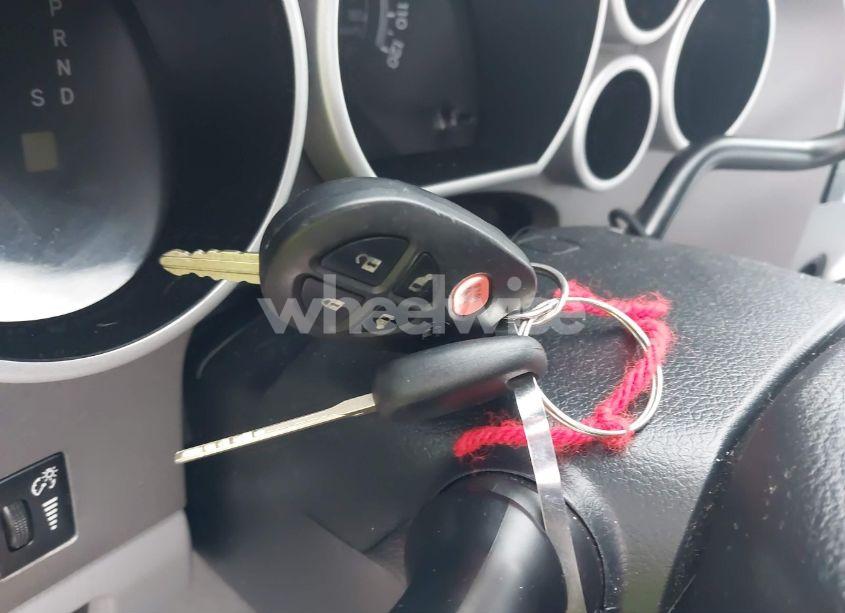 Photo 11 of 2011 Toyota Tundra GRADE V6 (VIN 5TFRU5F17BX024279)