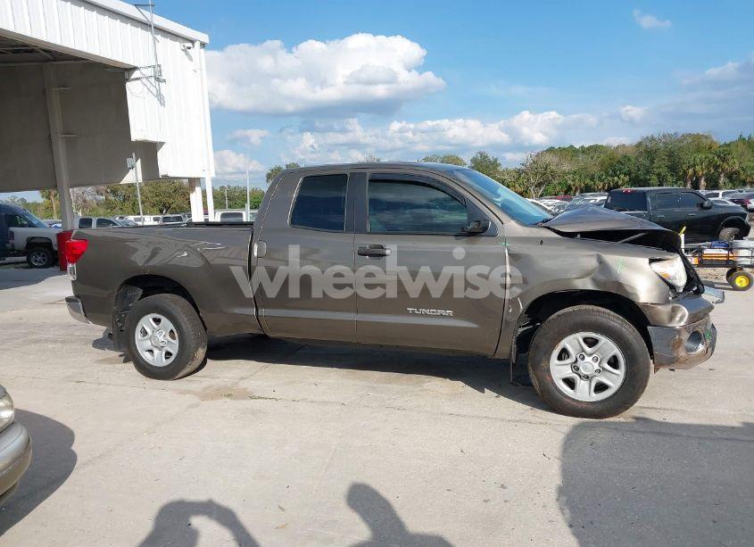 Photo 13 of 2013 Toyota Tundra GRADE V6 (VIN 5TFRU5F1XDX030323)