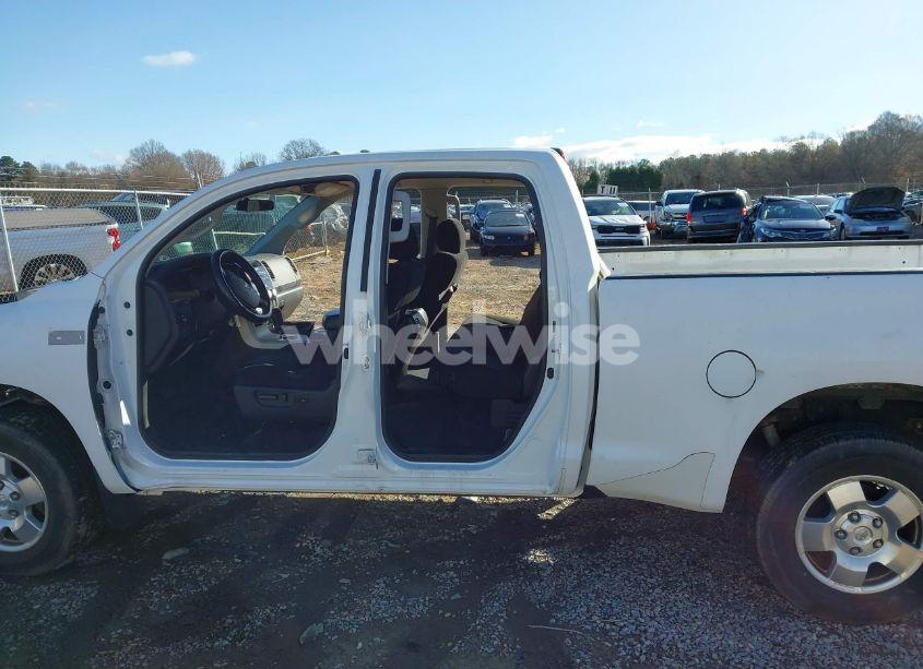 Photo 14 of 2007 Toyota Tundra SR5 V8 (VIN 5TFRV54107X020677)