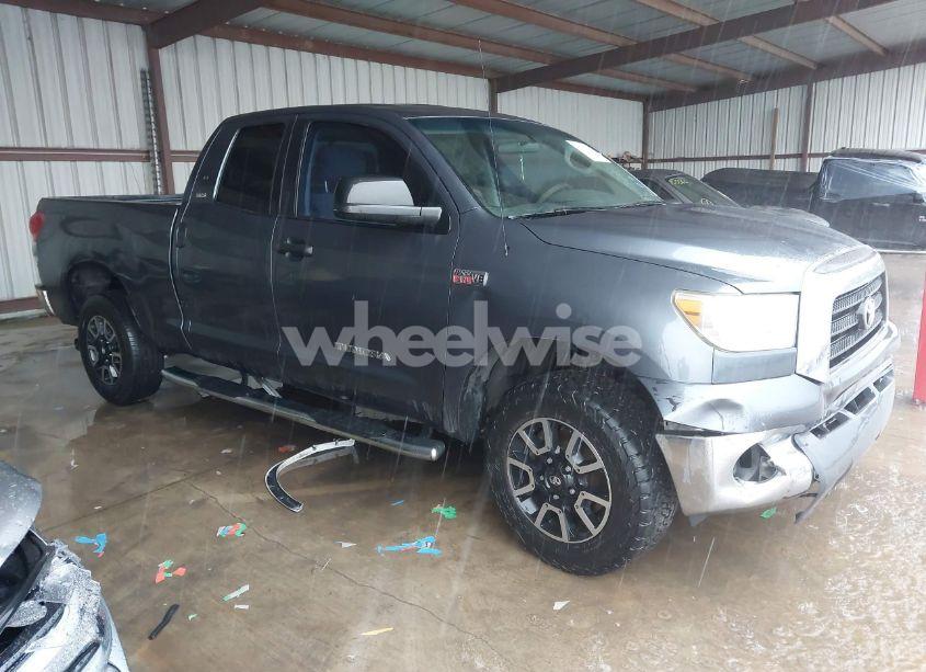 2007 Toyota Tundra SR5 V8 (VIN 5TFRV54107X025622) main photo