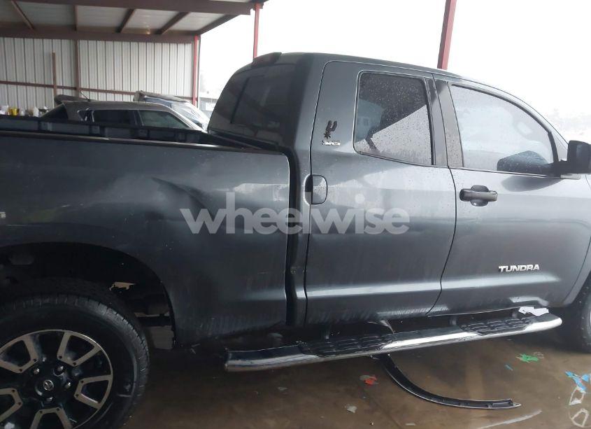Photo 13 of 2007 Toyota Tundra SR5 V8 (VIN 5TFRV54107X025622)