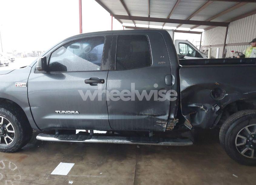 Photo 14 of 2007 Toyota Tundra SR5 V8 (VIN 5TFRV54107X025622)