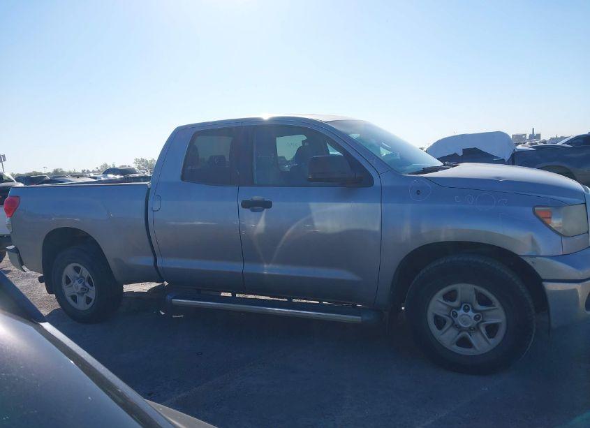 Photo 13 of 2008 Toyota Tundra SR5 5.7L V8 (VIN 5TFRV54108X065684)