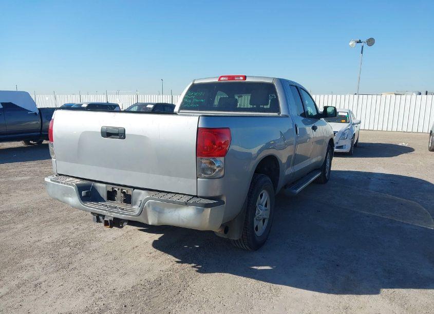 Photo 4 of 2008 Toyota Tundra SR5 5.7L V8 (VIN 5TFRV54108X065684)