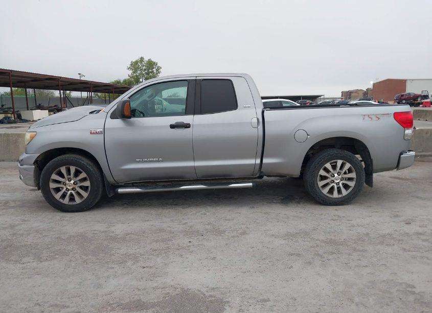 Photo 14 of 2007 Toyota Tundra SR5 V8 (VIN 5TFRV54117X007162)
