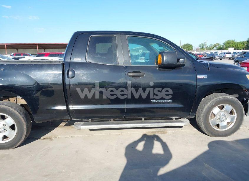 Photo 14 of 2007 Toyota Tundra SR5 V8 (VIN 5TFRV54117X007713)