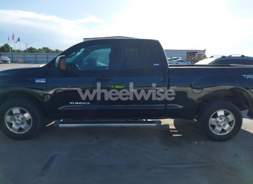 Photo 15 of 2007 Toyota Tundra SR5 V8 (VIN 5TFRV54117X007713)