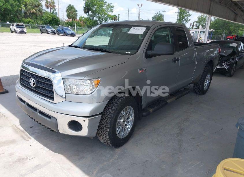 Photo 2 of 2007 Toyota Tundra SR5 V8 (VIN 5TFRV54117X011096)
