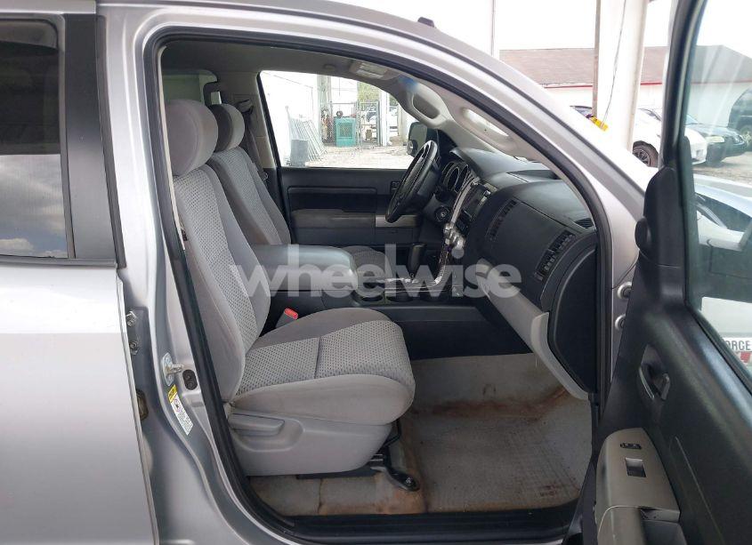 Photo 5 of 2007 Toyota Tundra SR5 V8 (VIN 5TFRV54117X011096)