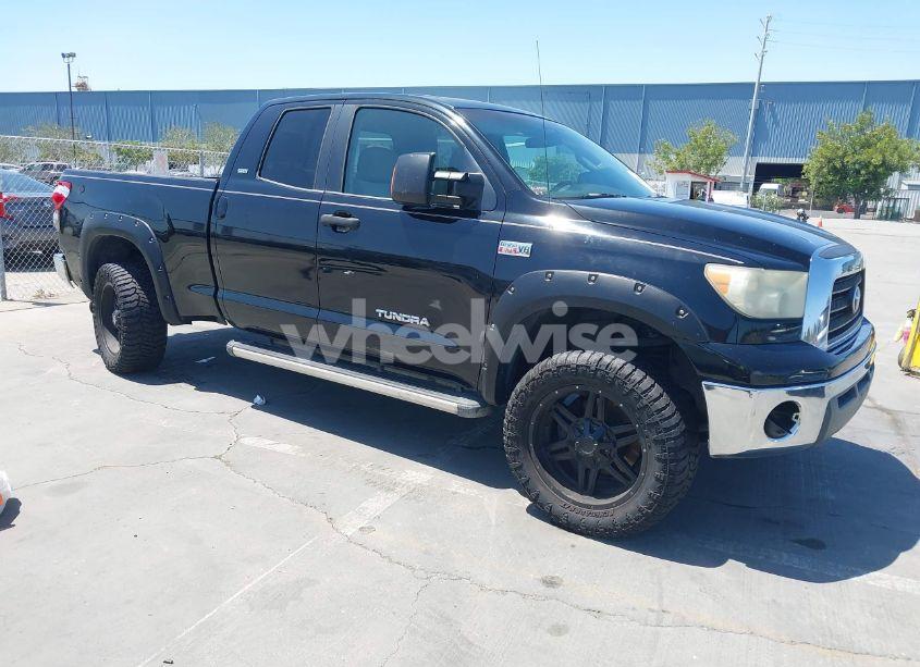 2007 Toyota Tundra SR5 V8 (VIN 5TFRV54117X012765) main photo