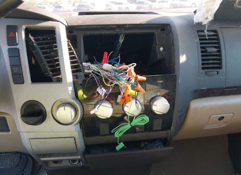 Photo 17 of 2007 Toyota Tundra SR5 V8 (VIN 5TFRV54137X004571)