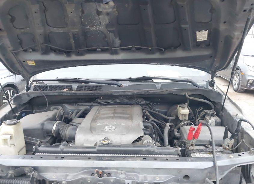 Photo 10 of 2008 Toyota Tundra SR5 5.7L V8 (VIN 5TFRV54138X052122)