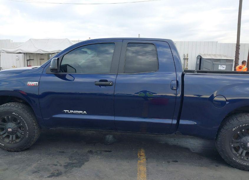 Photo 14 of 2008 Toyota Tundra BASE 5.7L V8 (VIN 5TFRV54148X068829)