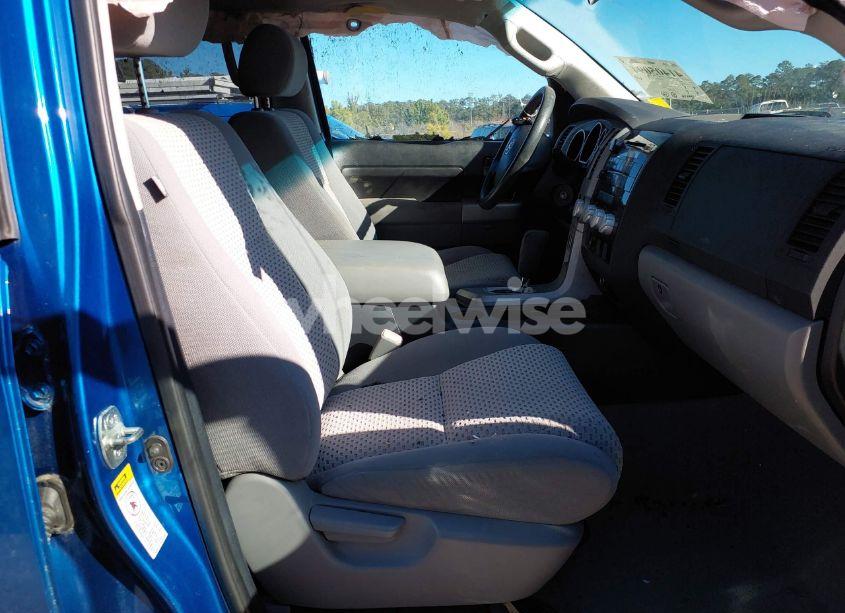 Photo 5 of 2009 Toyota Tundra SR5 5.7L V8 (VIN 5TFRV54149X073840)