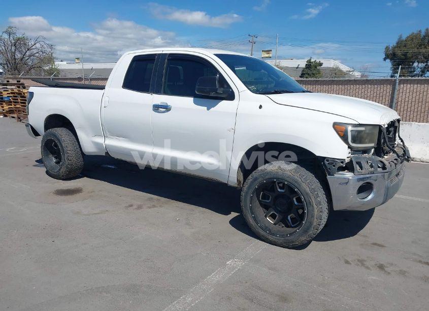 2007 Toyota Tundra SR5 V8 (VIN 5TFRV54167X030078) main photo