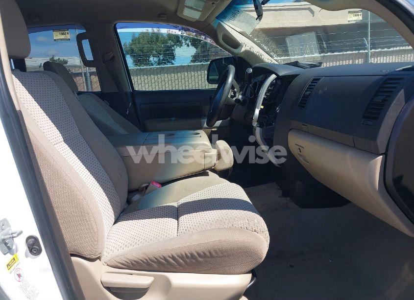 Photo 5 of 2007 Toyota Tundra SR5 V8 (VIN 5TFRV54167X030078)