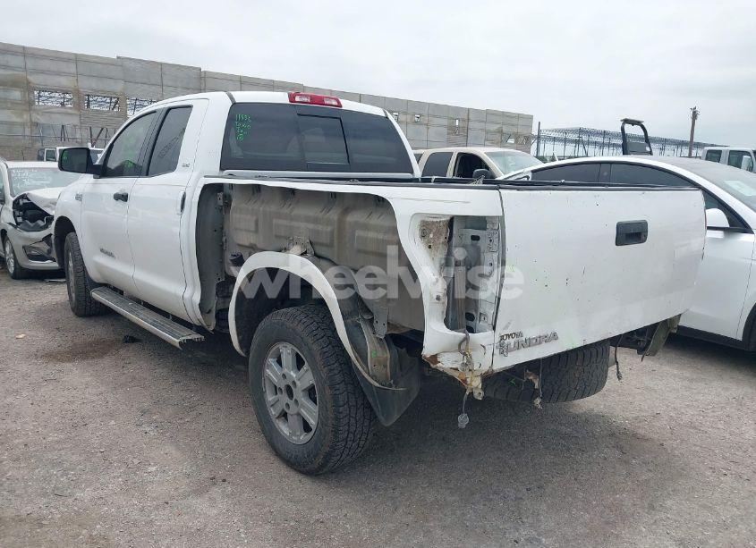 Photo 3 of 2008 Toyota Tundra SR5 5.7L V8 (VIN 5TFRV54198X040153)