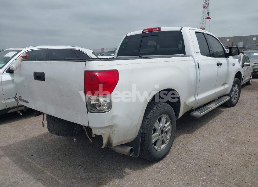 Photo 4 of 2008 Toyota Tundra SR5 5.7L V8 (VIN 5TFRV54198X040153)