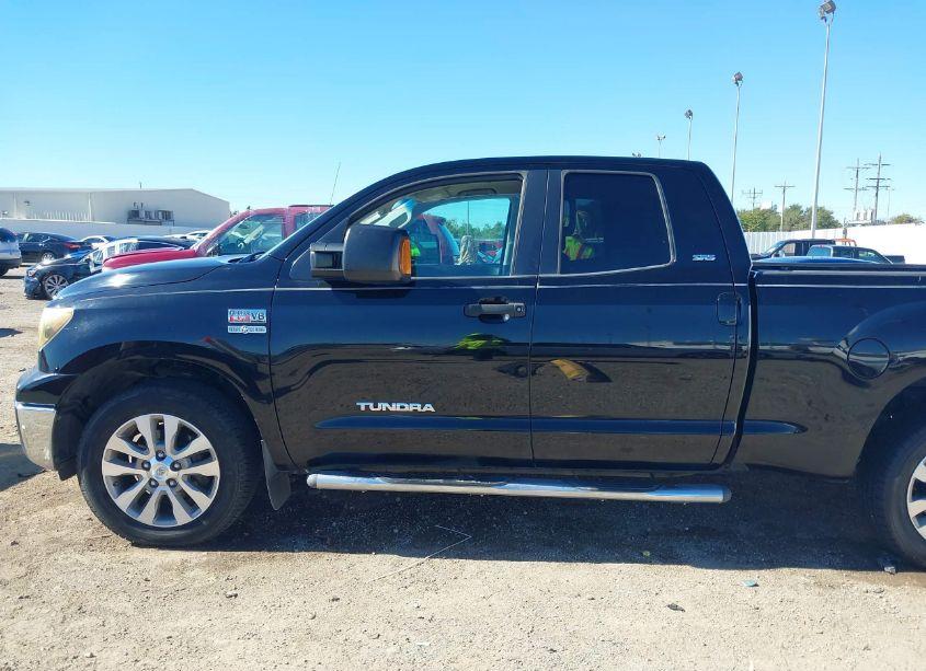 Photo 14 of 2007 Toyota Tundra SR5 V8 (VIN 5TFRV541X7X005412)