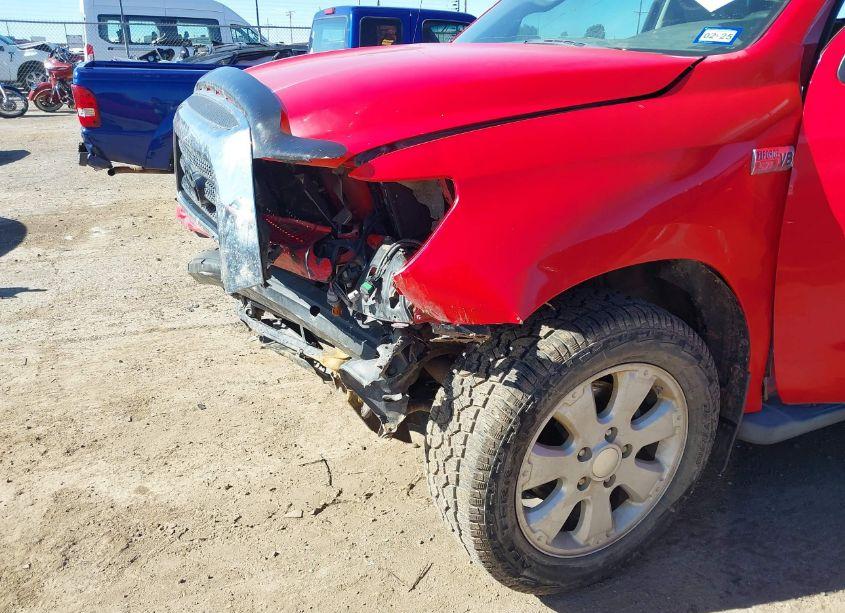 Photo 6 of 2007 Toyota Tundra SR5 V8 (VIN 5TFRV541X7X024820)