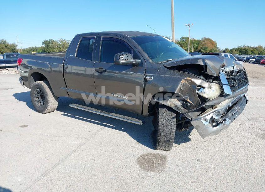 2007 Toyota Tundra SR5 V8 (VIN 5TFRV541X7X025482) main photo