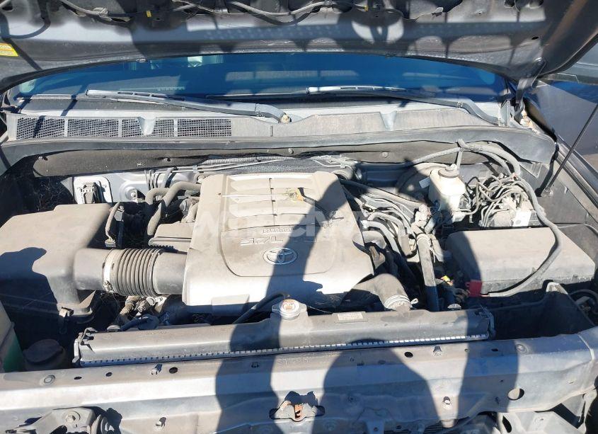 Photo 10 of 2008 Toyota Tundra SR5 5.7L V8 (VIN 5TFRV541X8X042722)