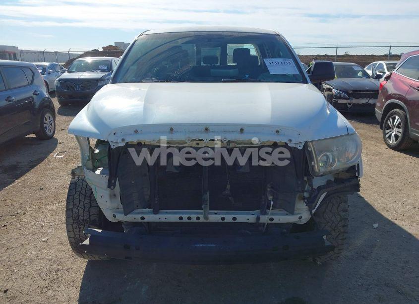 Photo 12 of 2008 Toyota Tundra SR5 5.7L V8 (VIN 5TFRV541X8X046379)