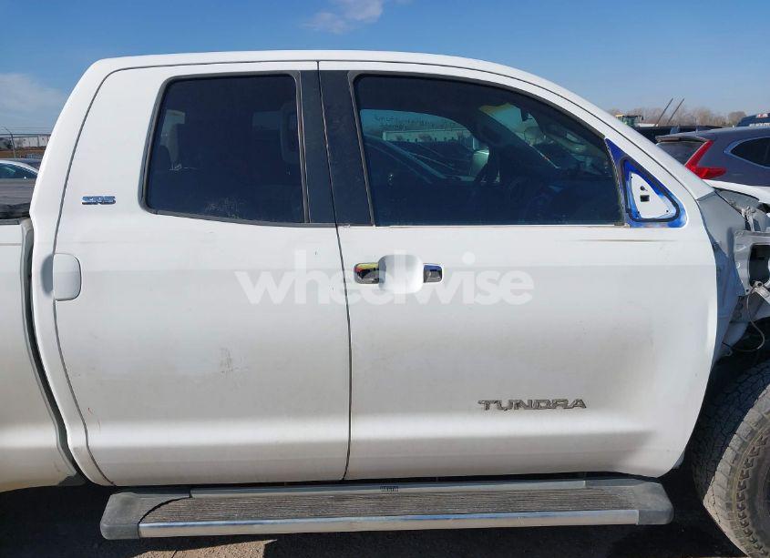 Photo 13 of 2008 Toyota Tundra SR5 5.7L V8 (VIN 5TFRV541X8X046379)