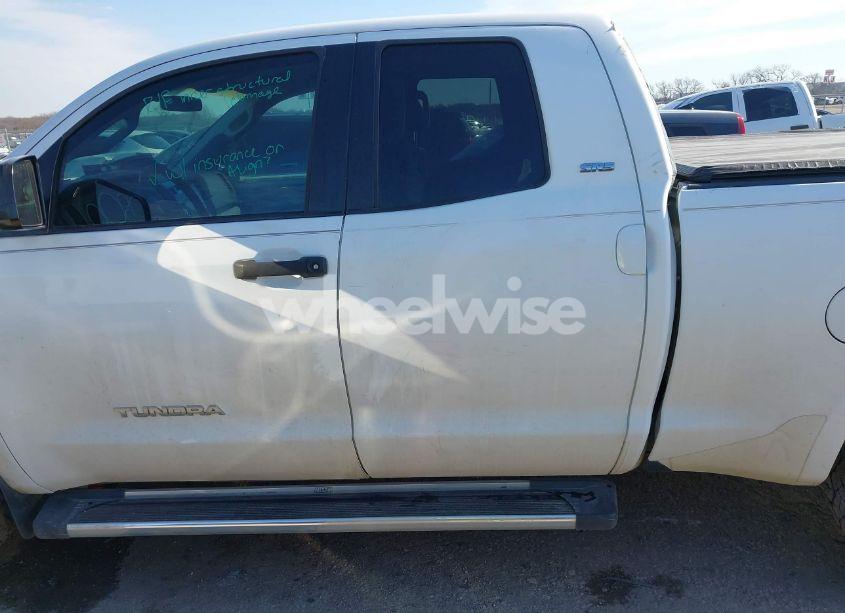 Photo 14 of 2008 Toyota Tundra SR5 5.7L V8 (VIN 5TFRV541X8X046379)