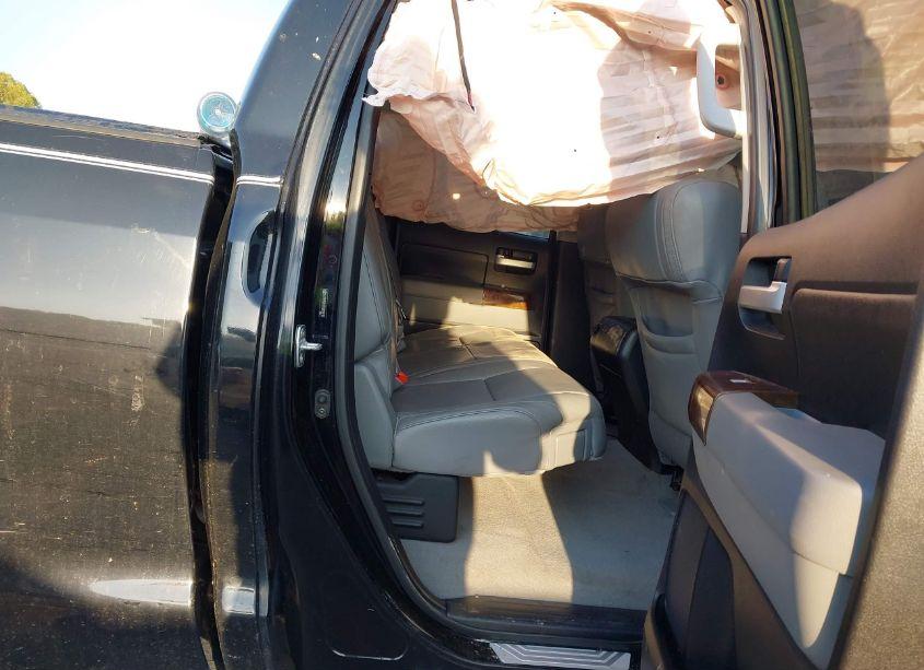 Photo 8 of 2007 Toyota Tundra LIMITED 5.7L V8 (VIN 5TFRV58107X027610)