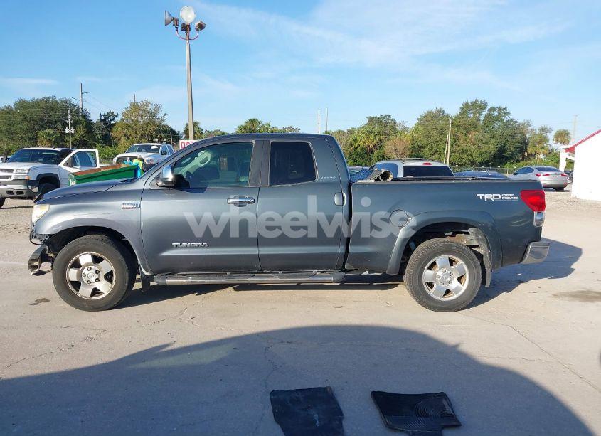 Photo 14 of 2007 Toyota Tundra LIMITED 5.7L V8 (VIN 5TFRV58147X011538)