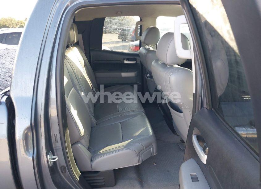 Photo 8 of 2007 Toyota Tundra LIMITED 5.7L V8 (VIN 5TFRV58147X011538)