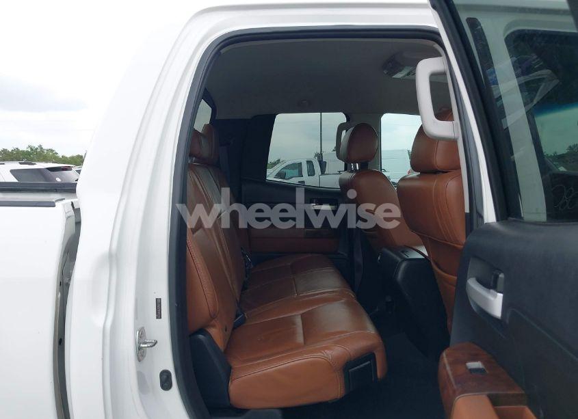 Photo 8 of 2007 Toyota Tundra LIMITED 5.7L V8 (VIN 5TFRV58197X012734)