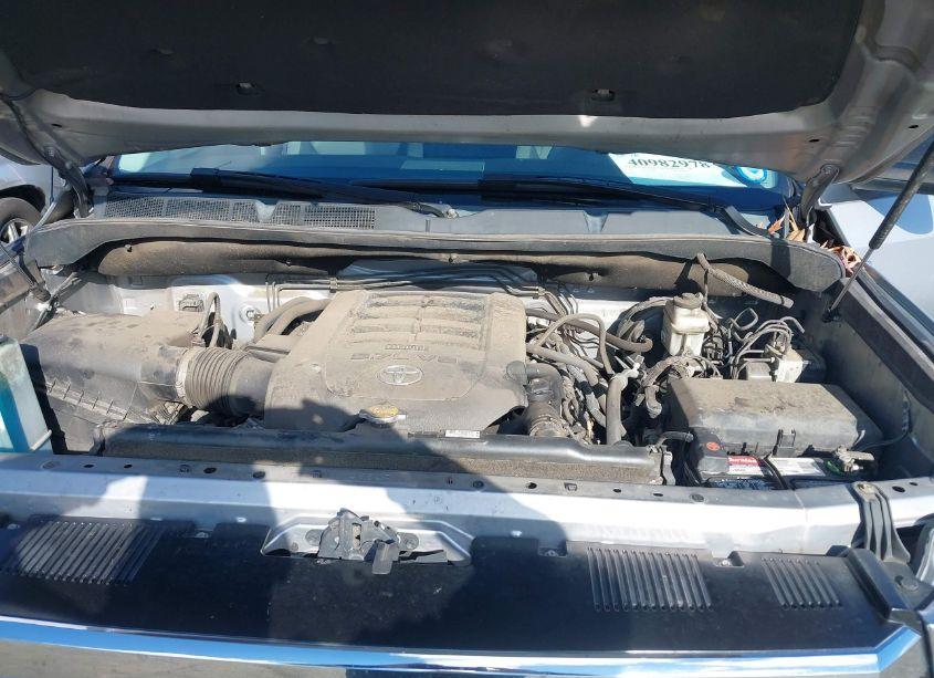 Photo 10 of 2016 Toyota Tundra SR5 5.7L V8 (VIN 5TFRW5F12GX206831)